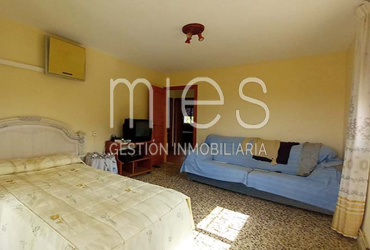 mies inmobiliaria vende chalet adosado montur turis montserrat