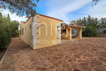 chalet en venta, chalet independiente, MIES Inmobiliaria, parcela grande, piscina, jardín mediterráneo, Real de Montroy, vivienda Valencia