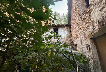 casa de pueblo en Turís, rehabilitar casa en Valencia, casa con patio Turís, casa en venta Levante Valenciano, casa a dos calles Turís, casa de pueblo Comunidad Valenciana, inmueble para rehabilitar en Turís, venta casa pueblo Valencia, propiedad en Turís, Turís casa en venta, mies inmobiliaria, mies gestion